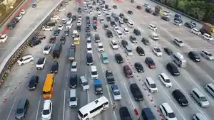 Gerbang-Tol-Cikampek-Utama-Cikatama-KM-70-Rabu-1832026-3.jpg