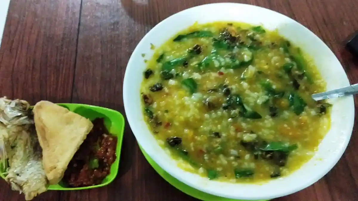 TRIBUNWIKI: Enaknya Bubur Manado, Ini 7 Lokasi Warung Manado di Makassar
