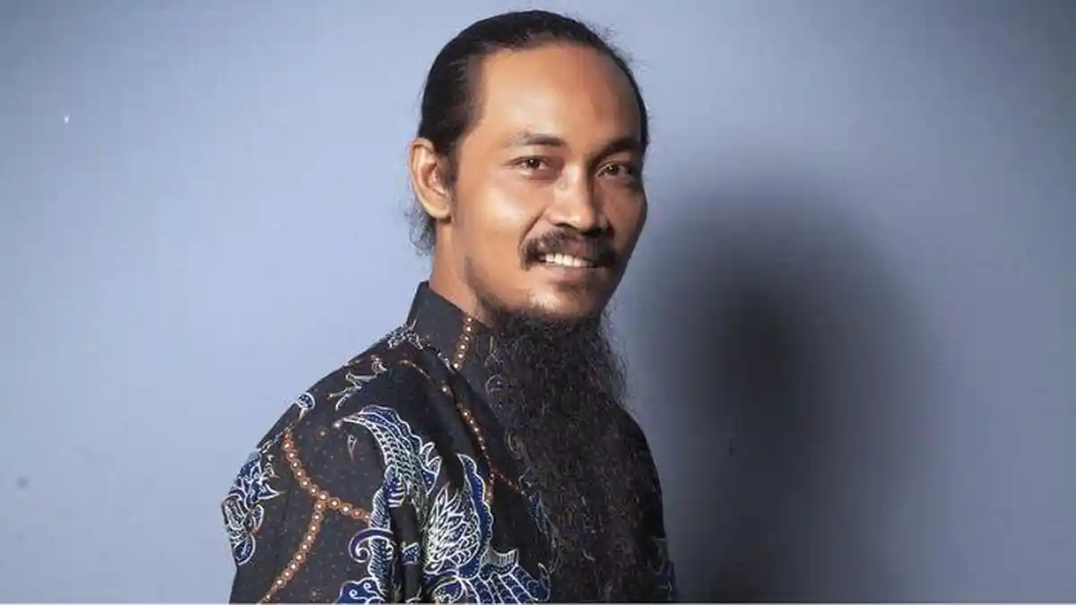 Sosok Abdul Halim, Kepala Desa Miliarder yang Dulu Dipuja Kini Terancam Dipenjara