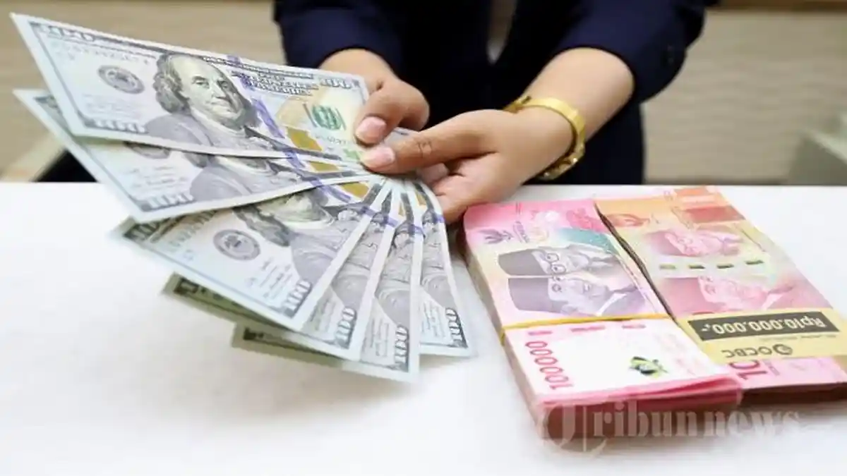 Sore Ini Nilai Tukar Rupiah Rp16.822 per Dolar AS, Turun 1 Persen di Pasar Spot