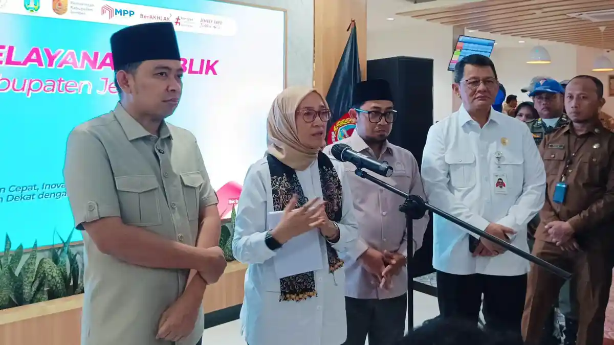 MenPANRB Kunjungi MPP Jember, Soroti Pakta Integritas Sebelum Warga Mengakses Layanan