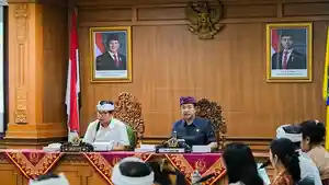 Bupati-Badung-Pimpin-Rapat-Evaluasi-ASPER-PSBS-Di-Bali-Bahas-Penanganan-Sampah.jpg