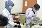 Mahasiswa Kedokteran dan Keperawatan UBB Berhasil Buat Obat Radang Payudara Berbahan Daun Nipah