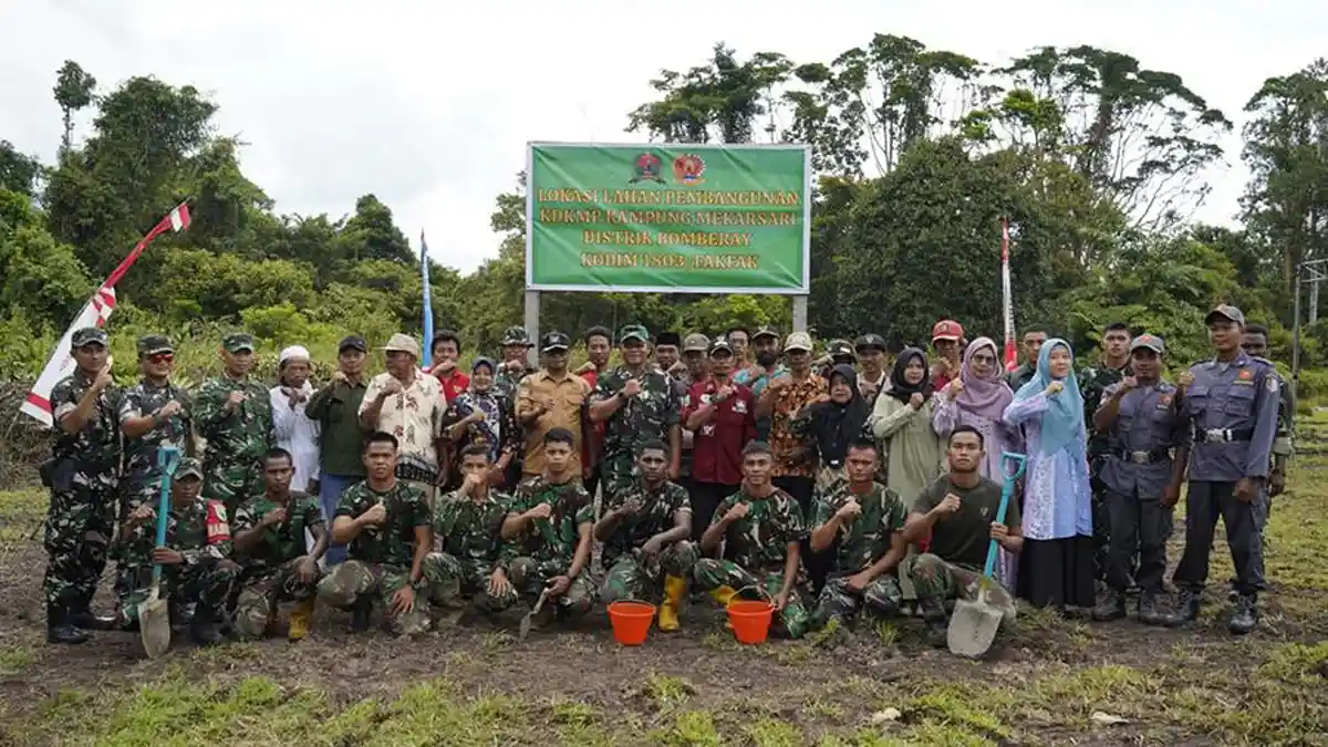 Kolonel Inf Irwan Budiana Groundbreaking Koperasi Merah Putih di Bomberai Fakfak