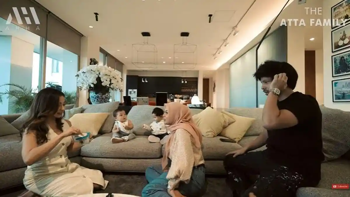 Aurel Hermansyah Protes Atta Halilintar selalu Bawa Tim YouTube saat Bulan Madu