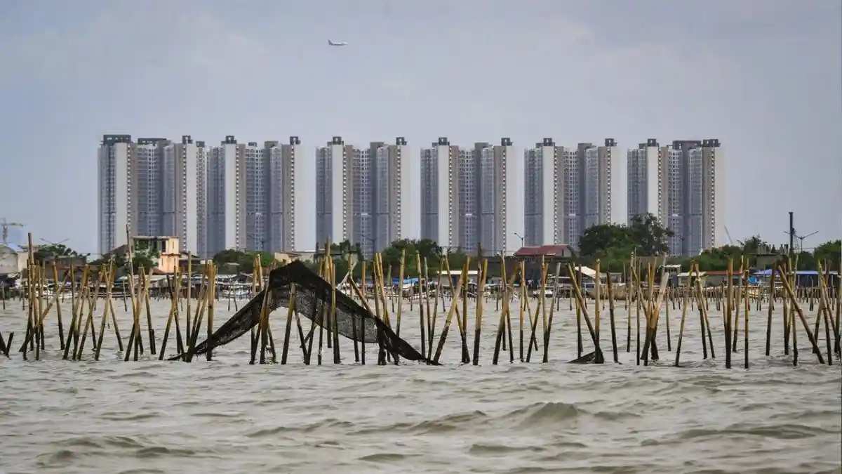 Aneh Tapi Nyata, Kok Bisa HGB Terbit di Wilayah Laut? Pagar Laut 30 Km di Tangerang di Luar Nalar