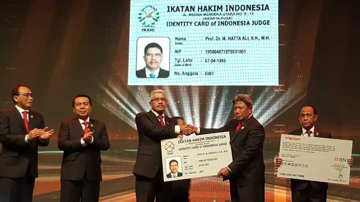 Kartu Anggota Hakim kini Dilengkapi TapCash BNI