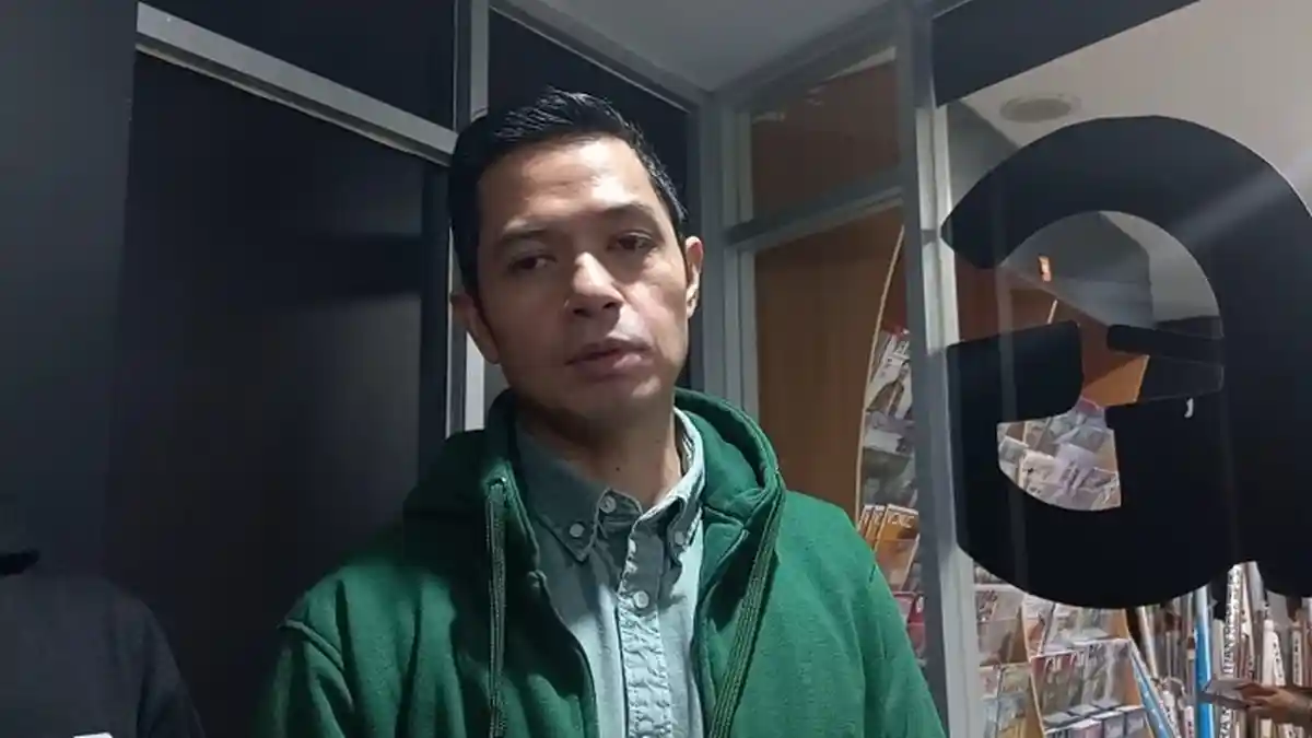 Dude Harlino dan Alyssa Soebandono Ajarkan Anak-anak Mandiri saat Wisata di Luar Negeri