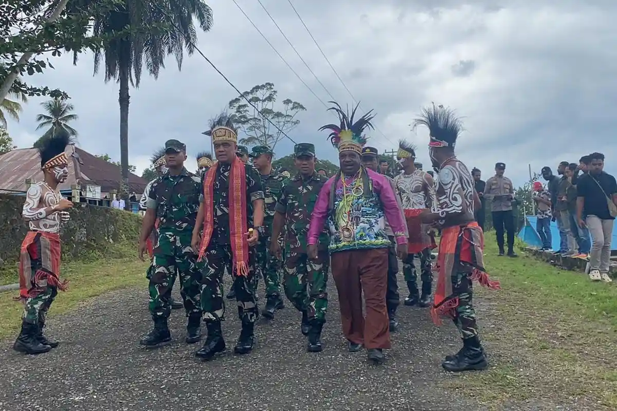 Sebulan Jalankan Tugas, Pangdam XVIII/Kasuari Kunjungi Maybrat