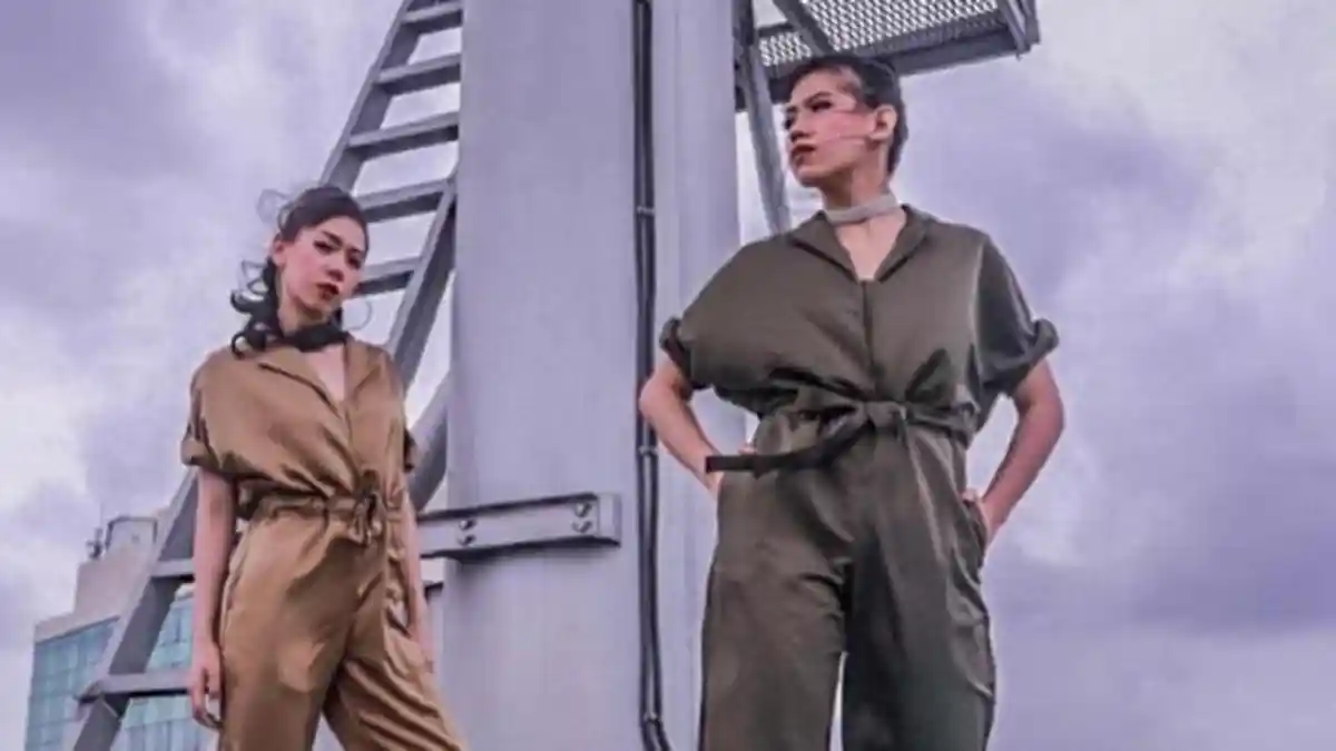 Model Kembar Jessica dan Jennifer Darren Percaya Bisa Jadi Berkat di Mana Pun