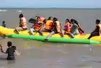 Banana Boat Jadi Primadona di Pantai Manggar Balikpapan, Kunjungan Wisatawan Meningkat