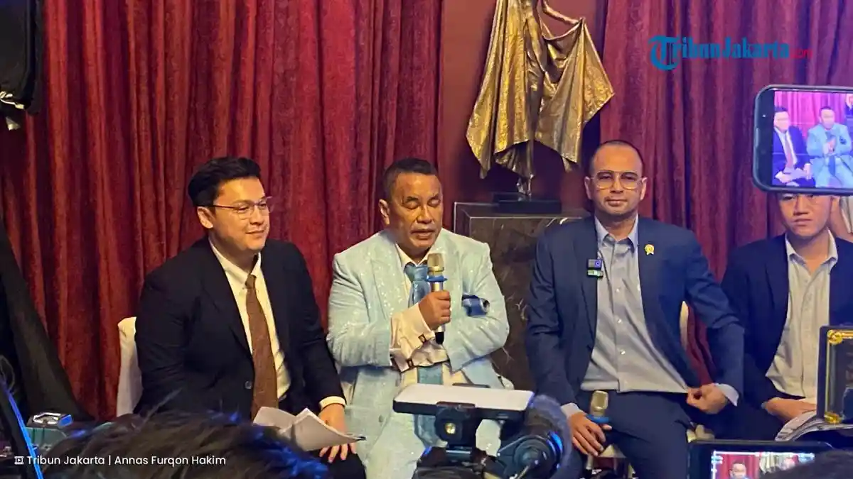 Raffi Ahmad Bantah Terlibat Kasus Suap Impor Blueray Cargo, Ngaku Cuma Foto Bareng