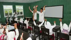 RUANG-BELAJAR-DARI-SAMPAH-PLASTIK.jpg