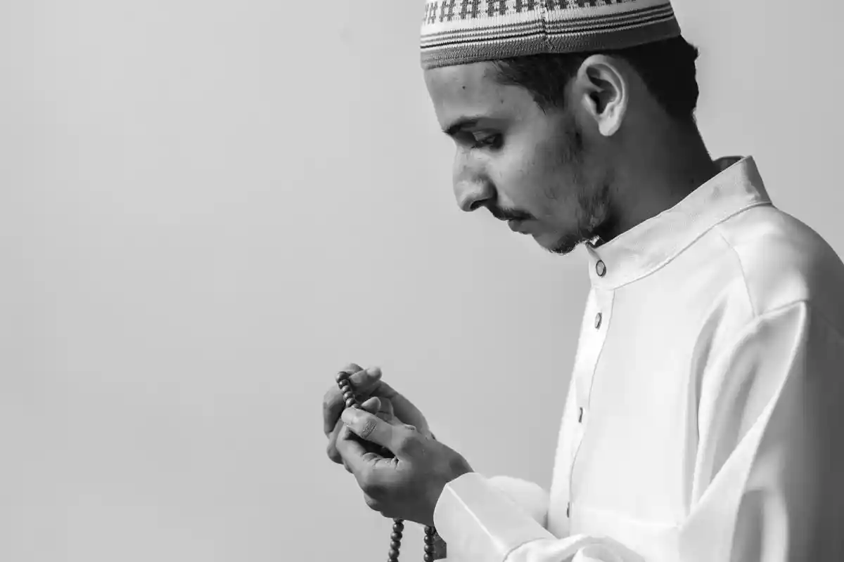 10 Doa Mustajab yang Bisa Diamalkan Sehari-hari