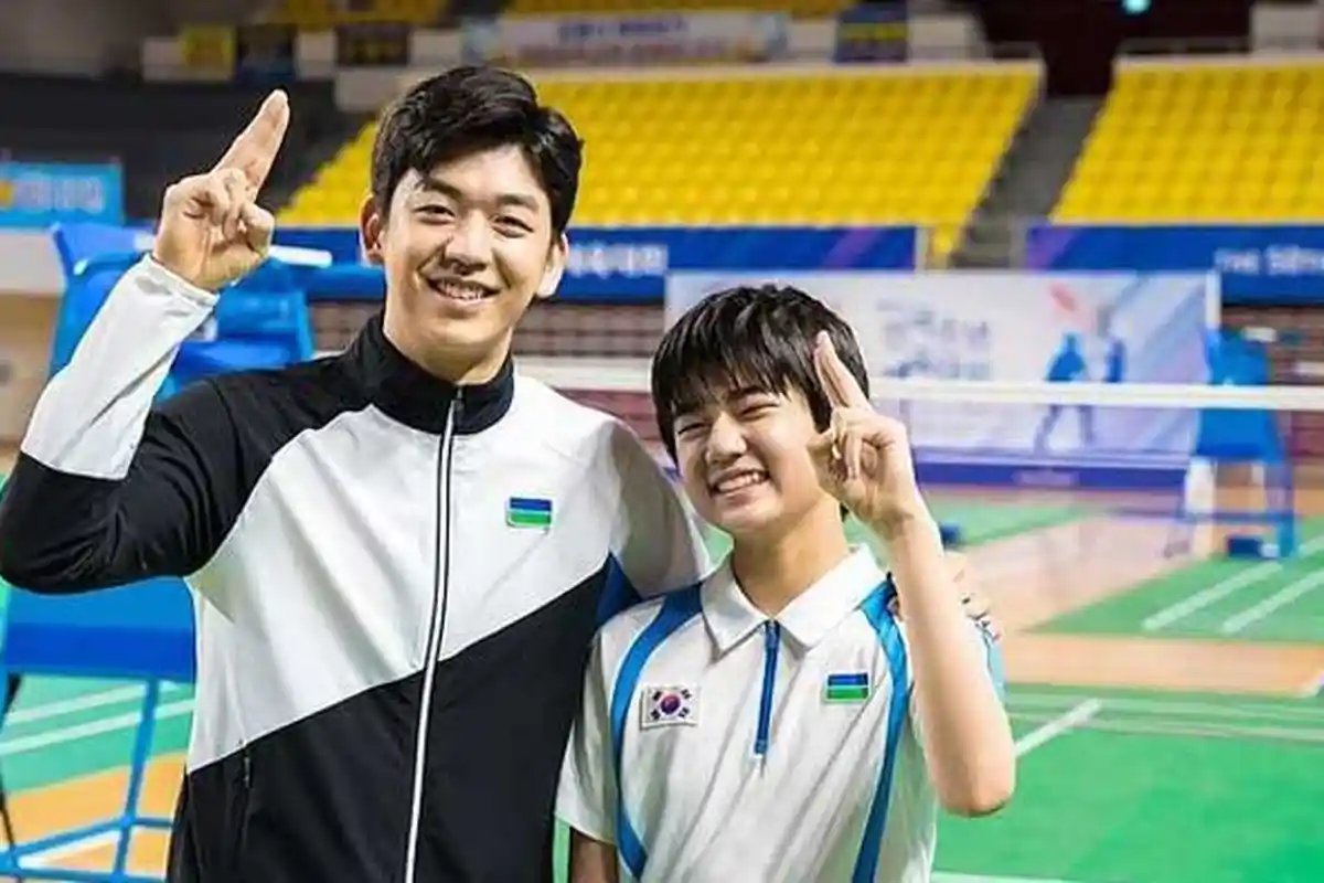 Nonton Racket Boys Sub Indo Episode 15: Lee Yong Dae Muncul Buat Yong Tae Menangkan Pertandingan