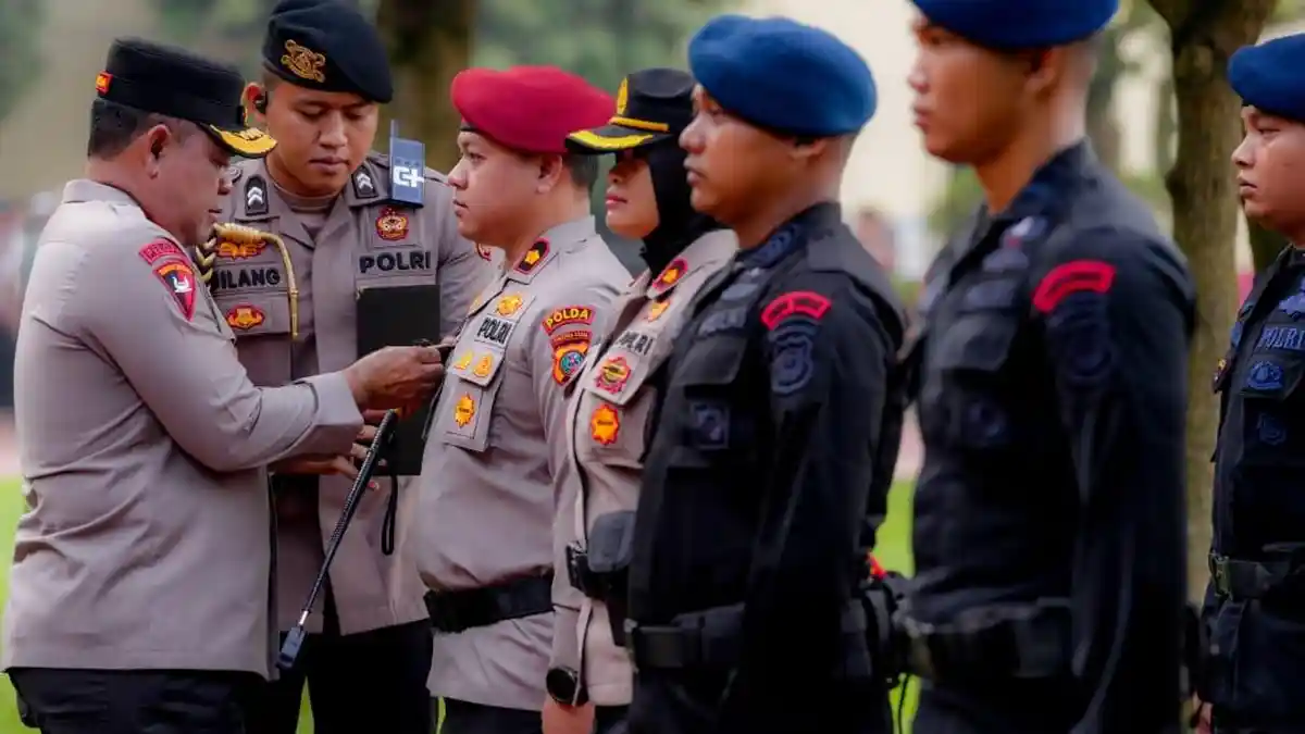 Kompol Pandu Disematkan Pin Emas Dari Kapolri Karena Berprestasi Hingga ke Kancah Internasional