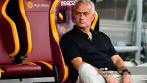 Pelatih-AS-Roma-Jose-Mourinho.jpg
