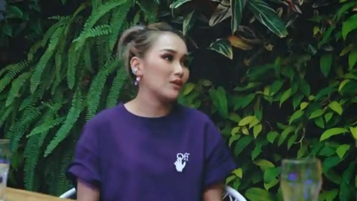 Status Janda Ayu Ting Ting Diributkan, Politisi PDIP Ini Justru Heran Dengan MUI 'ANTEK ASING'