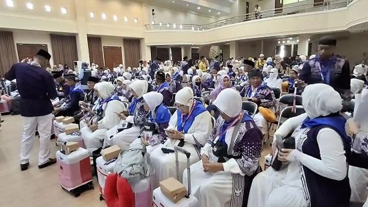 200 Jemaah Calon Haji asal Parigi Moutong Dilepas Menuju Asrama Haji Palu