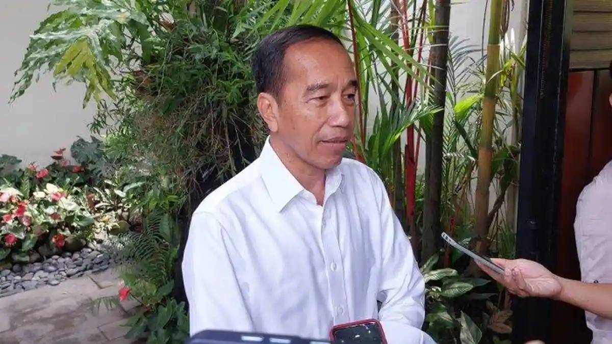 RESPONS MENOHOK Jokowi ke Hasto yang Ngaku Diancam Jika Pecat Jokowi: Dipecat Juga Biasa-Biasa Saja