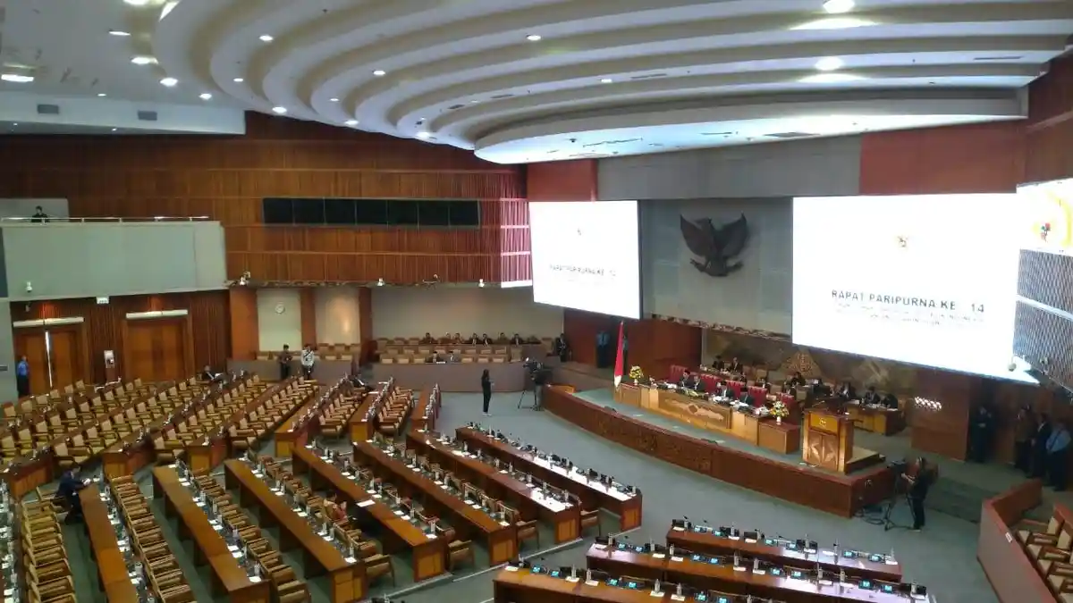 267 Anggota DPR Absen dalam Rapat Paripurna Pengesahan Hakim Konstitusi