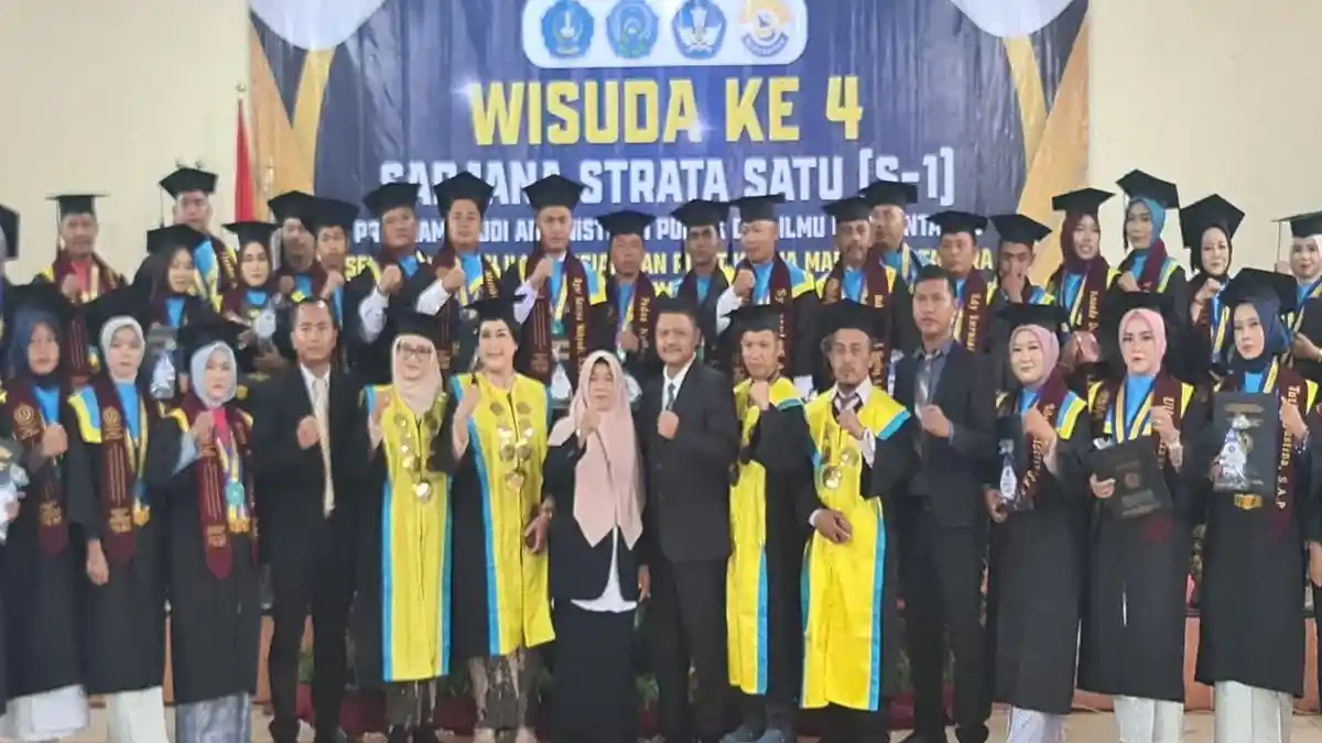 Wisuda STISIP Bina Marta Martapura, Menyiapkan Pemimpin Muda yang Beretika di Era Teknologi