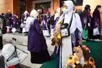 Jamaah-Haji-Debarkasi-Surabaya-Kloter-Akhir_20250710_154402.jpg