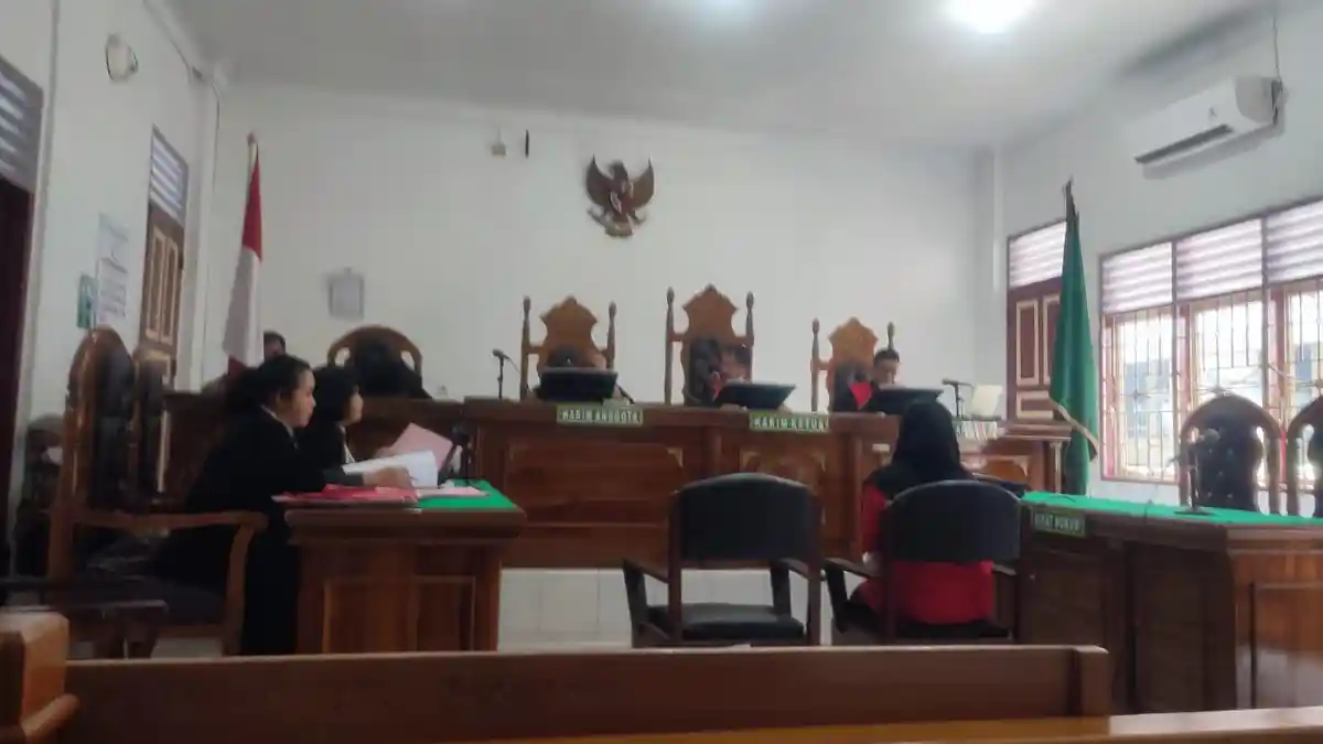 Tangis Supri Yanti Dihukum 6 Tahun Penjara Dalam Kasus Peredaran Narkoba di PN Medan