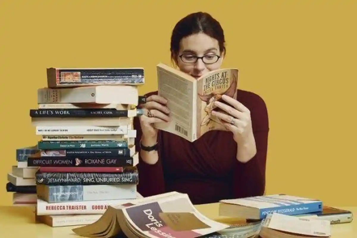 5 Cara Menjaga Kesehatan Mata agar Tidak Mudah Lelah Saat Membaca