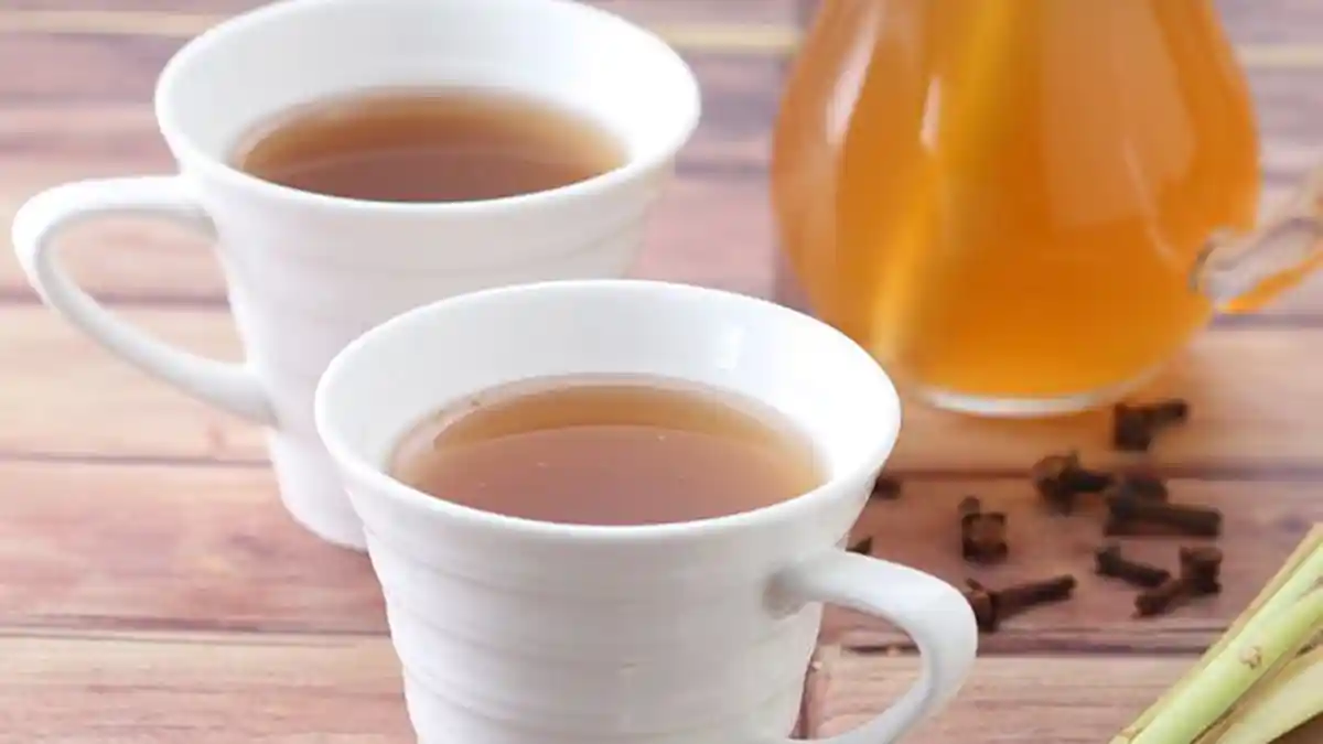 Ini 5 Manfaat Rutin Minum Air Hangat Dicampur Perasan Lemon Setelah Bangun Tidur