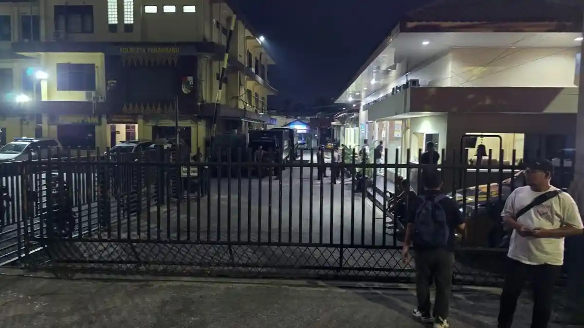 KPK OTT PJ Wali Kota Pekanbaru Risnandar Mahiwa, Diperiksa di Polresta