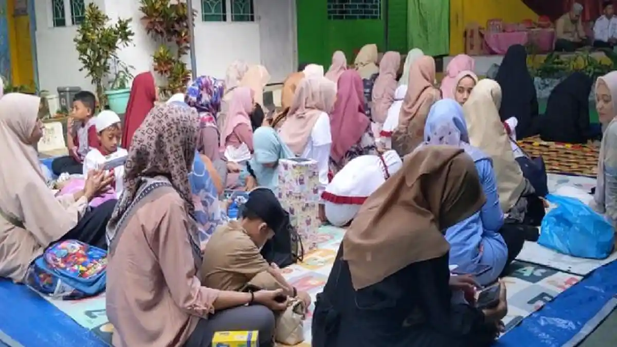 Murid di TK Yaa Bunayya Baubau Saling Tukar Kado saat Ramadan, Cara Ajarkan Anak Berbagi Sejak Dini