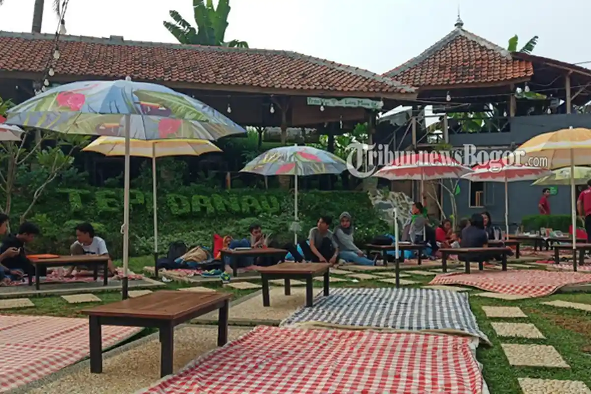 5 Tempat Kuliner Bogor yang Wajib Dikunjungi, Rasakan Pengalaman Asyik Makan di Pinggir Danau