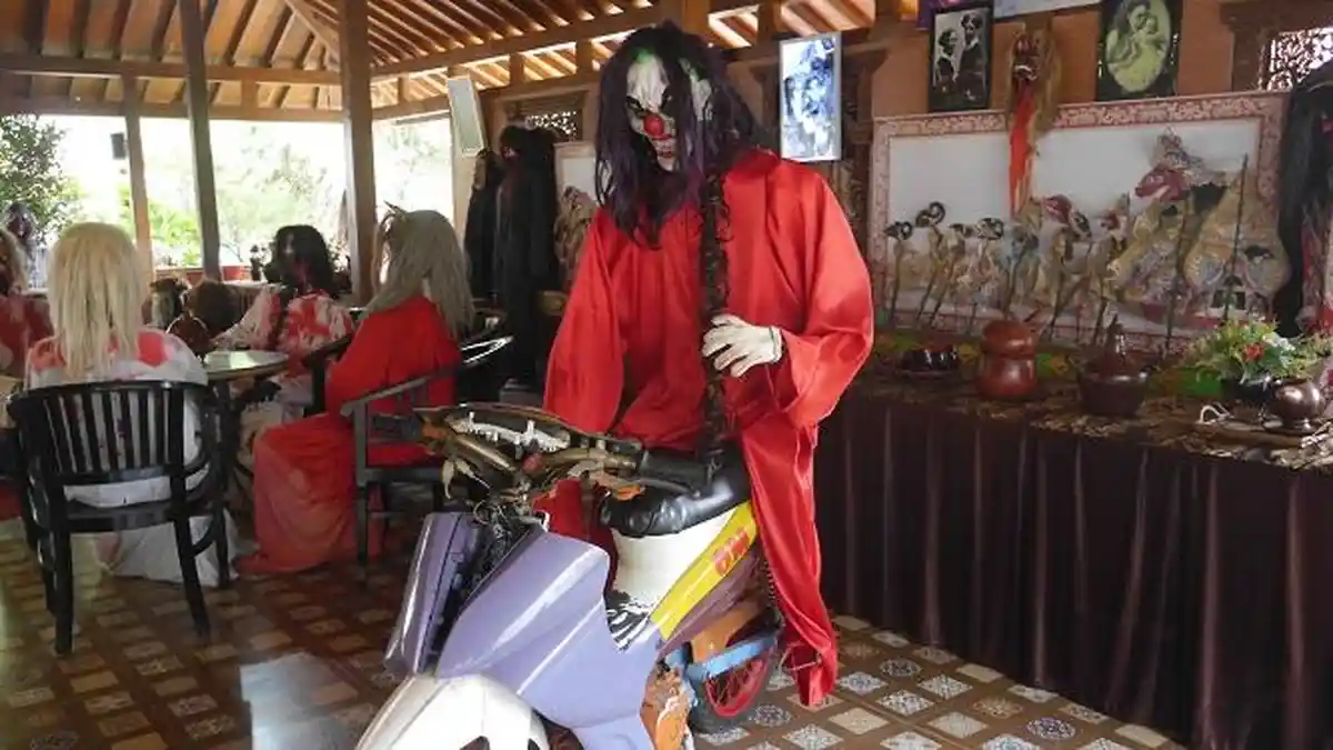 Rayakan Halloween Bernuansa Horor, Kunjungi Kampung Halloween Bukit Sekipan Tawangmangu