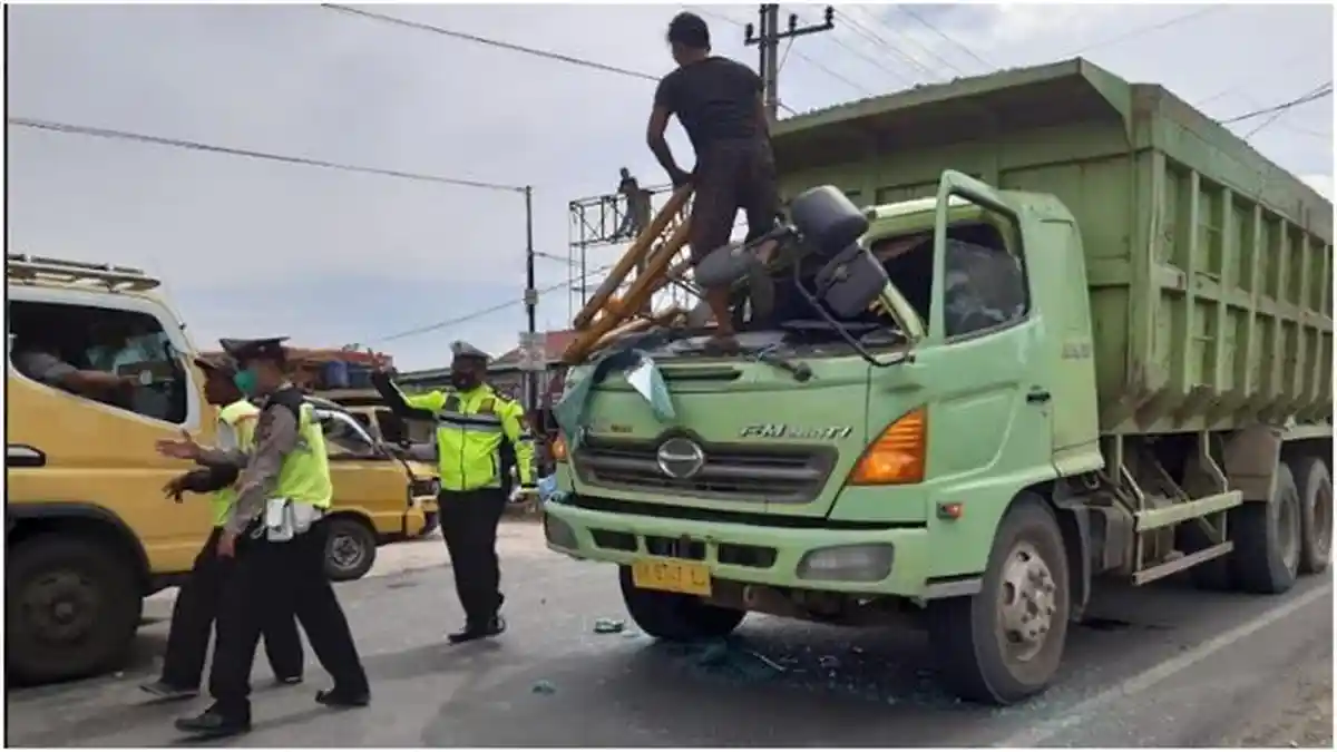 Kecelakaan di Simpang Sakatiga Indralaya, Truk Adu Kambing, Sempat Bikin Macet 1 Jam