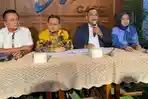 Tim-kuasa-hukum-Ridwan-Kamil-Bandung-11.jpg