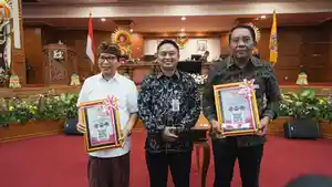 Sukses-Pertahankan-Opini-WTP-Ke-12-Bupati-Badung-Adi-Arnawa-Terima-LHP-LKPD-TA-2025-dari-BPK-RI.jpg
