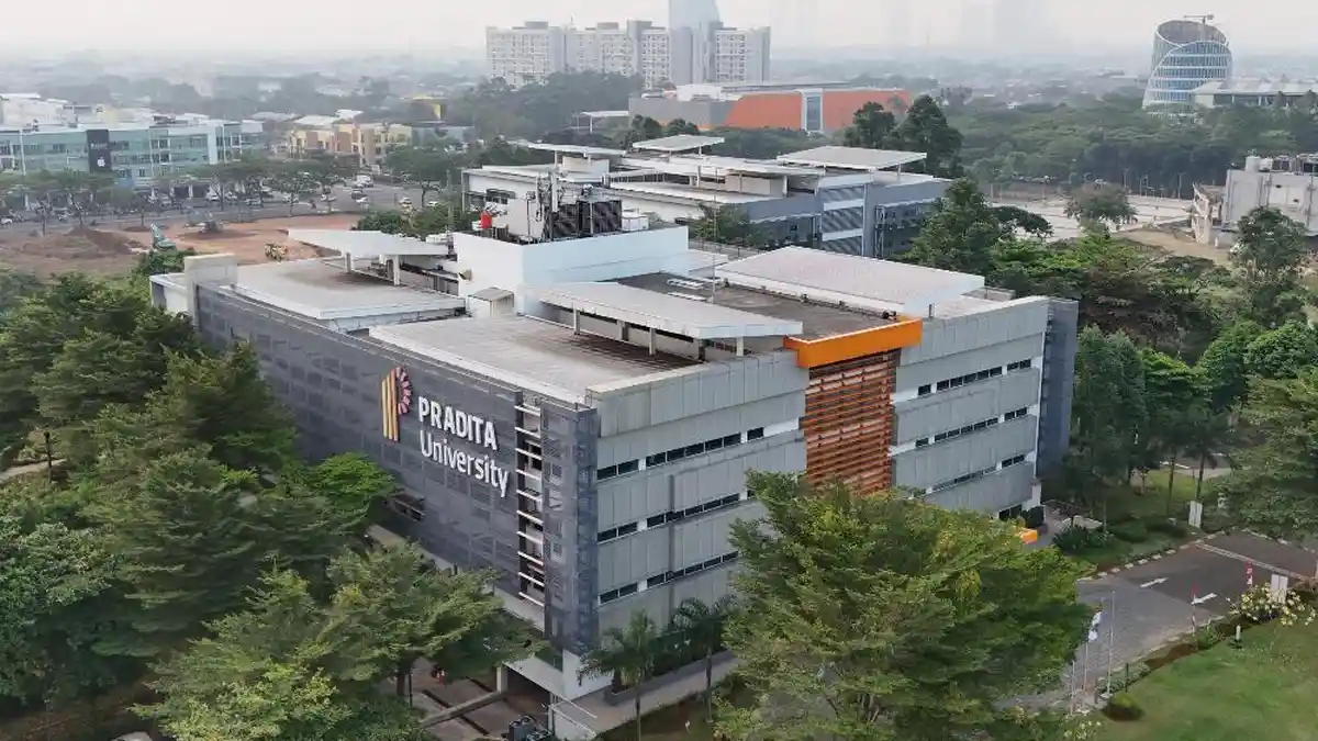 Pendekatan Real Case Real Experience Cetak Mahasiswa Miliki Kemampuan Kritis