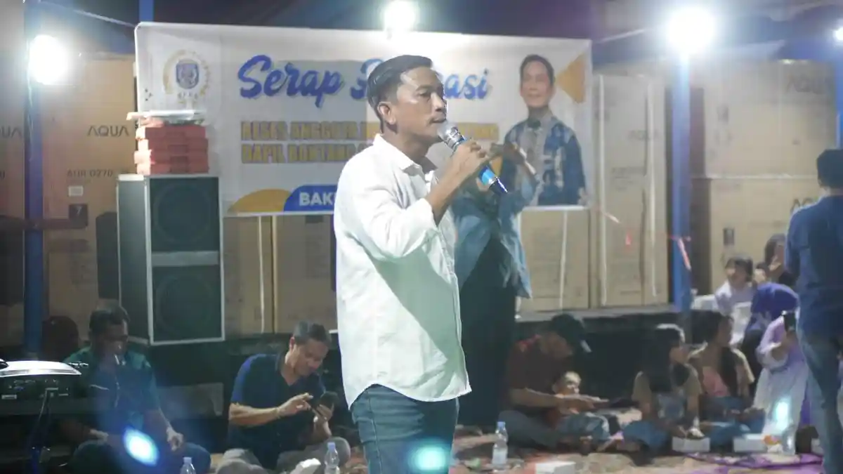 Bakhtiar Wakkang Beri Mesin Kapal dan Alat Tangkap Ikan ke Nelayan Bontang