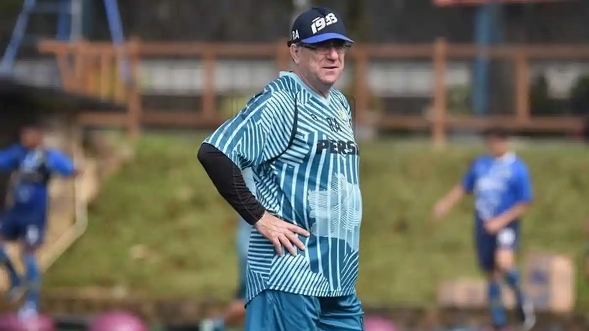 Fabiano dan Zulham Dilepas Persib Bandung, Robert Rene Alberts Buka Suara, Ternyata Ini Alasannya