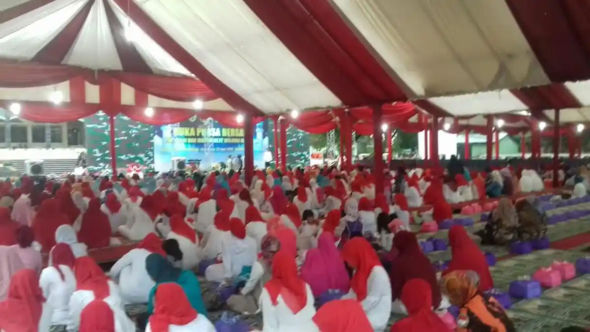 Pangdam VII Wirabuana Ajak Polri dan Masyarakat Buka Puasa Bersama