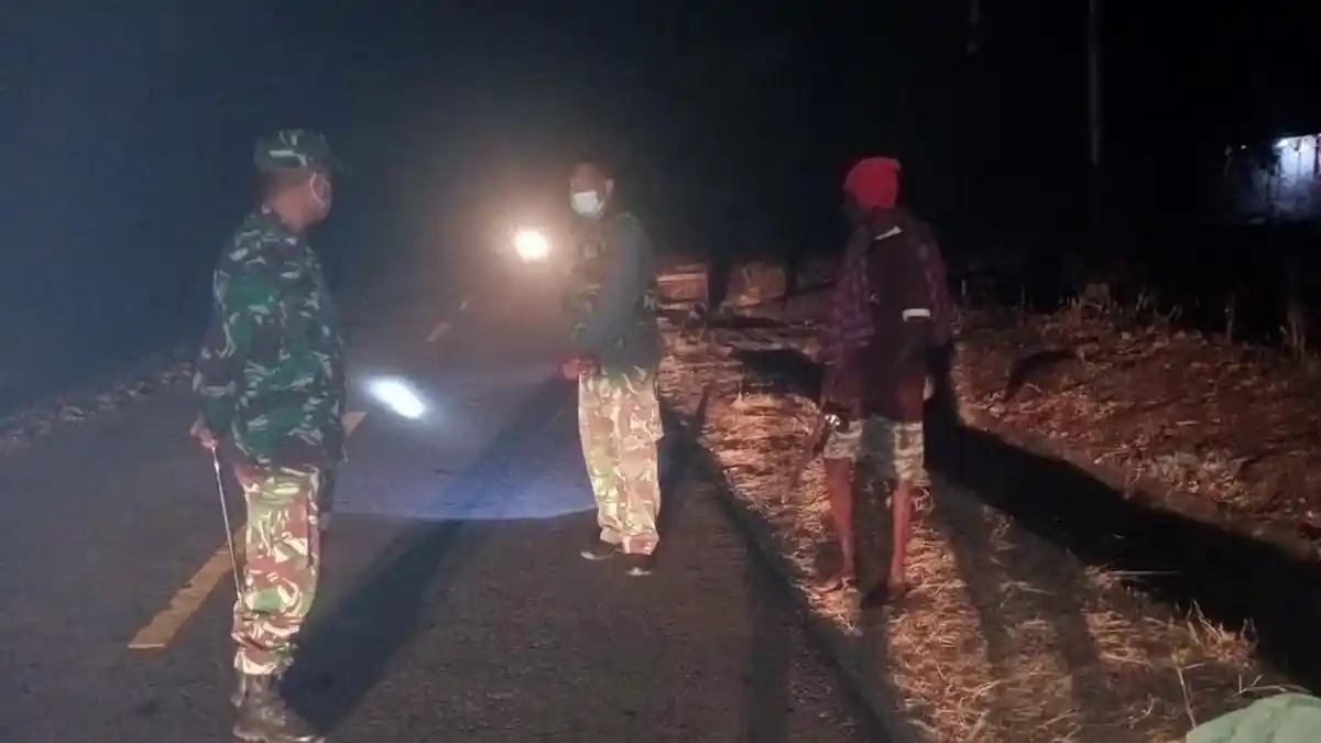 Aparat dan Warga Terjun ke Lokasi Kebakaran Lahan di Waigete Sikka, Tapi Ini Kendalanya