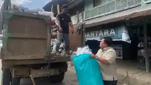 Sekretaris-Daerah-Sekda-Kabupaten-Merangin-Zulhifni-terjun-langsung-memantau-sekali.jpg
