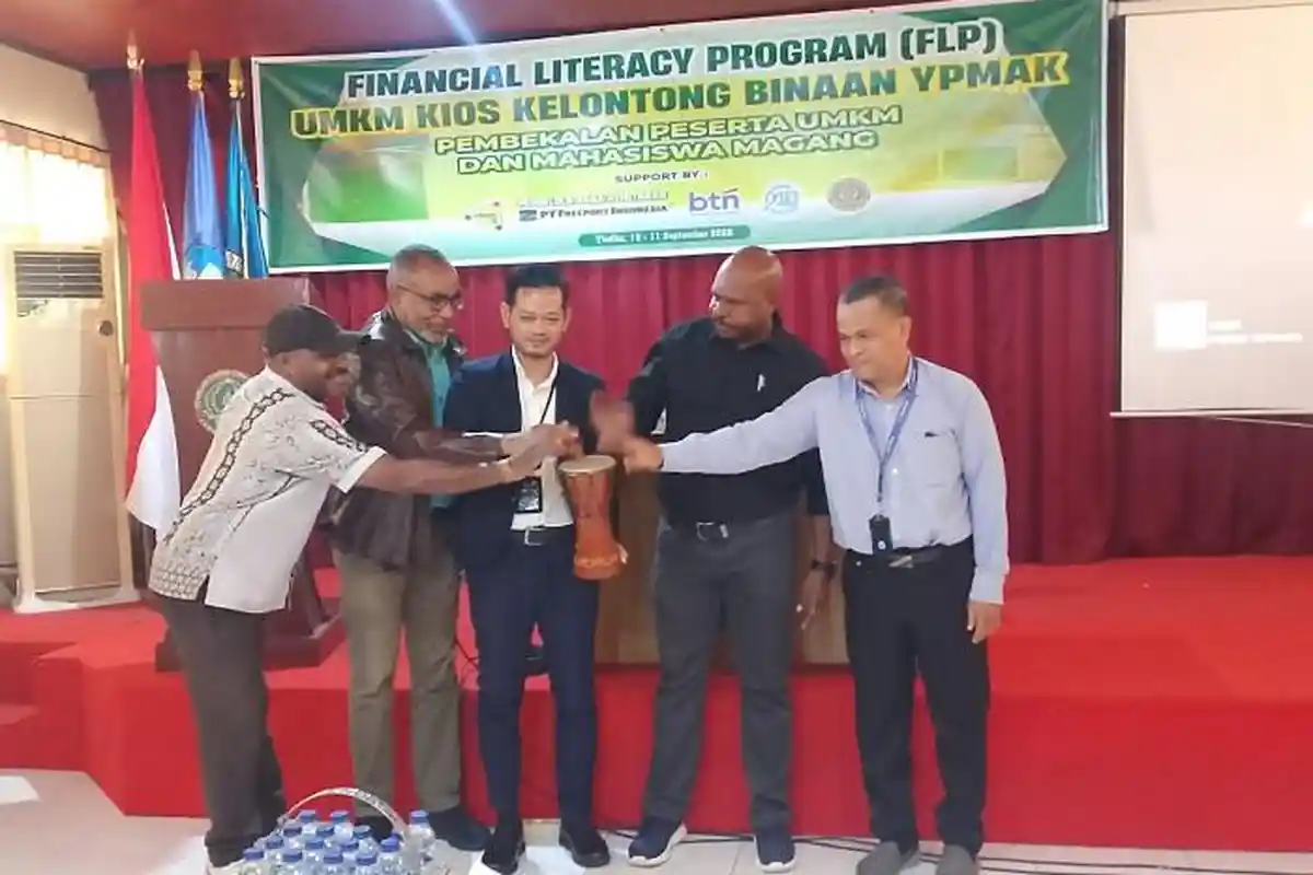 Biar Melek Bisnis, YPMAK Bekali Calon Pengusaha di Mimika Lewat Program FLP