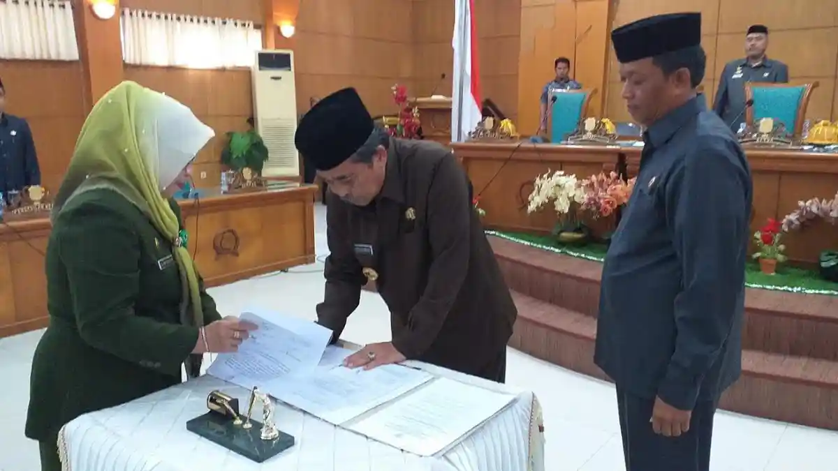 Dua Ranperda Disepakati Pada Rapat Paripurna DPRD Sidrap