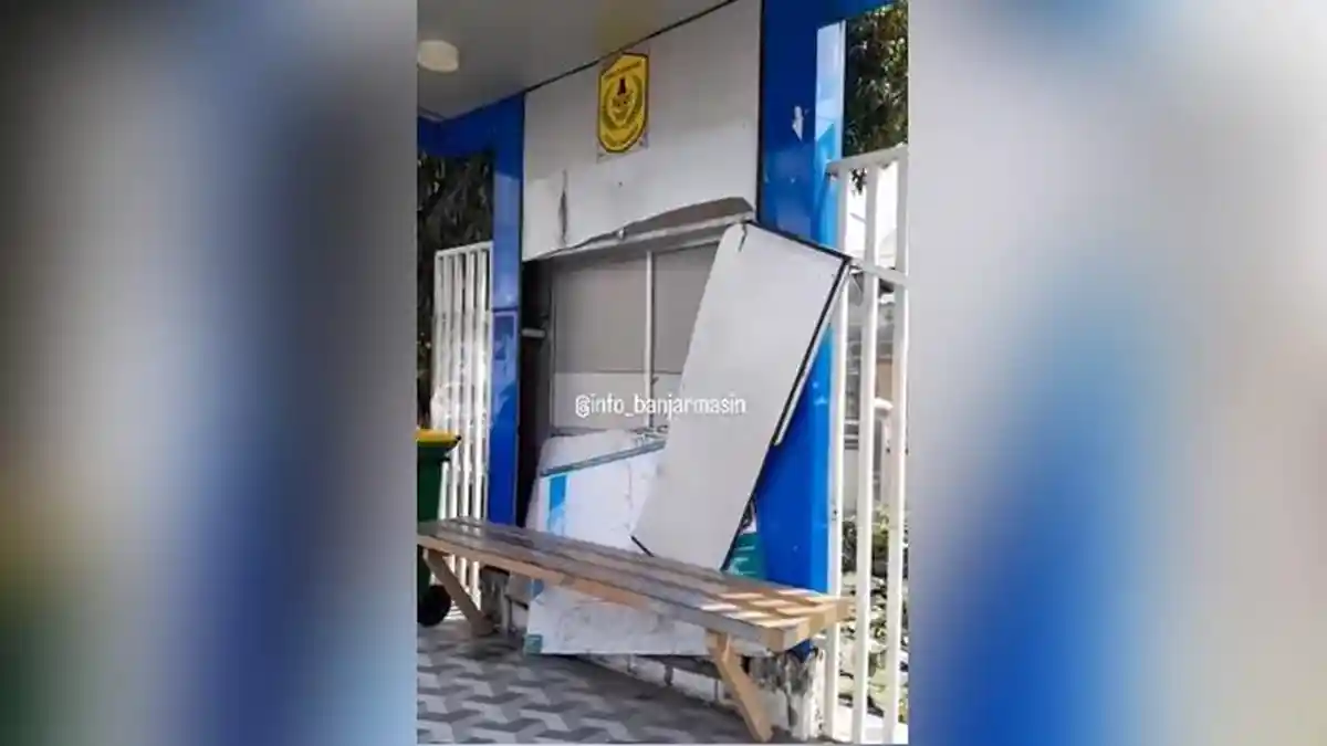 Dinding Halte Bus di Jalan Gatot Subroto Banjarmasin Terbelah, Perusak Bisa Dipenjara dan Didenda - Banjarmasinpost.co.id