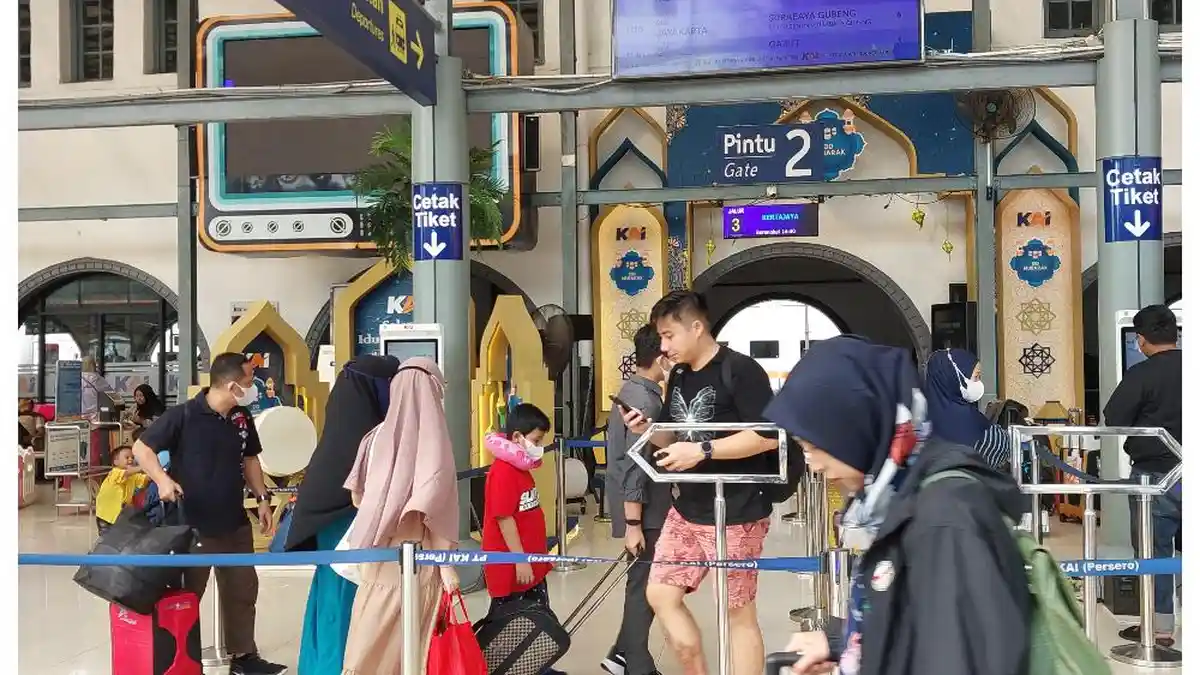 H+4 Lebaran, Masih Ada 21.796 Pemudik yang Berangkat dari Stasiun Pasar Senen