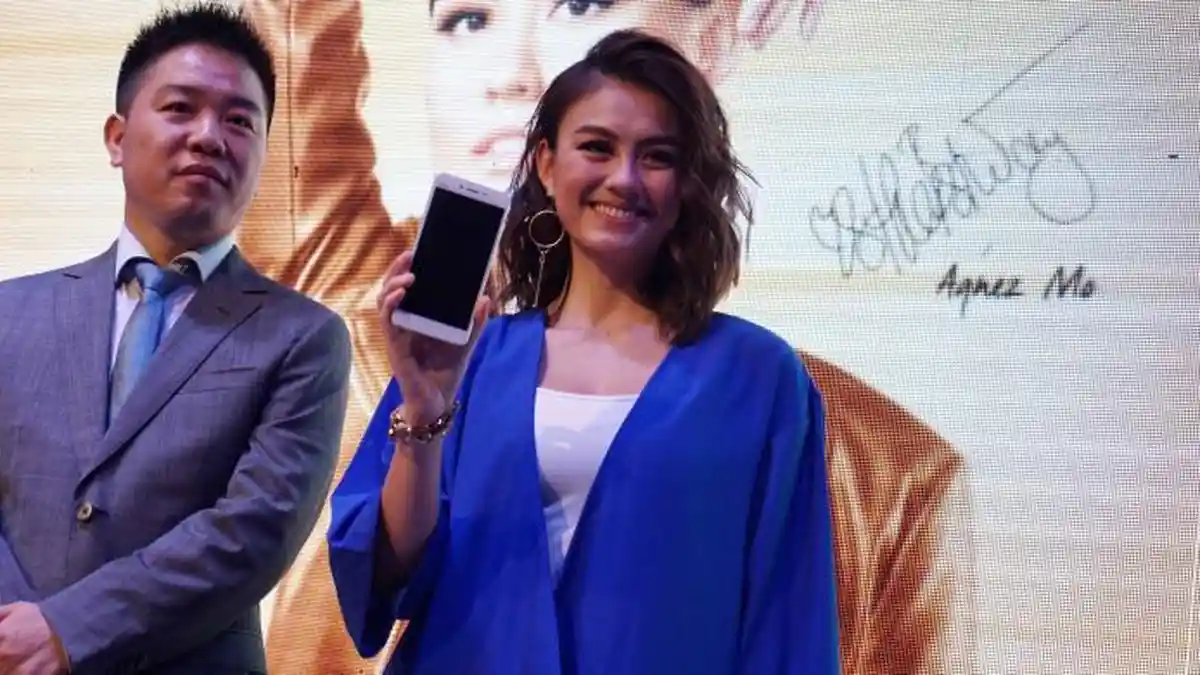 Aktif di Medsos, Agnez Mo Butuh Tiga Power Bank Tiap Hari