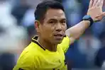 Sivakorn-Pu-Udom-wasit-VAR-Indonesia-vs-Uzbekistan.jpg
