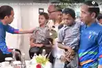 bertemu-jokowi-abdul-holik-bocah-yang-merangkak-3-km-ke-sekolah-sampaikan-keinginannya.jpg
